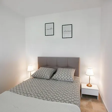 Le Tamaris - Terrasse Vue Sur - Piscine, Tennis&jardin