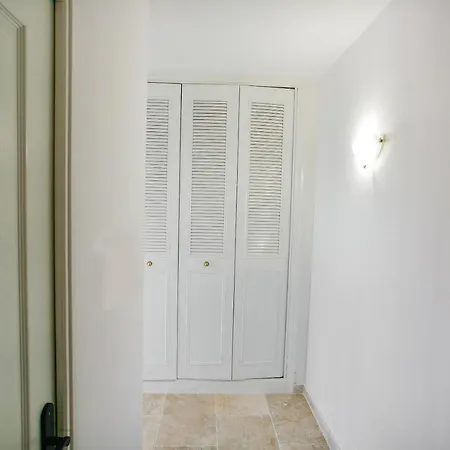Appartement Le Tamaris - Terrasse Vue Sur - Piscine, Tennis & Jardin *