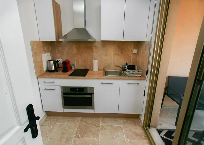 Le Tamaris - Terrasse Vue Sur - Piscine, Tennis & Jardin Апартаменты *